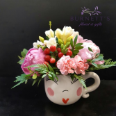 Mrs.Mugsbie Vase Arrangement