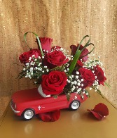 MUSTANG AND ROSES FLOWER ARRANGEMENT