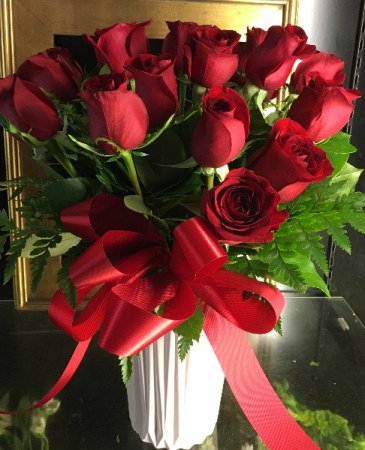 MY FAIR LADY 18 LONG STEMMED RED ROSES