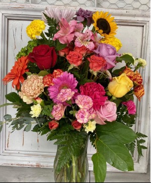 Nana's Flower Garden Fresh vase arrangement