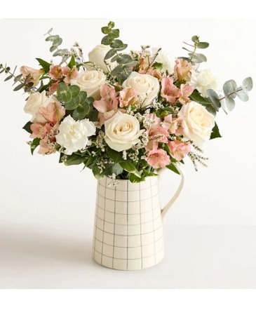 Natural Elegance Bouquet  in Germantown, MD | Oaxaca Florist