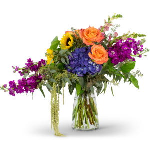 Naturally Prismatic Vase Arrangement in Kirtland, OH | Kirtland Flower Barn Naturally Prismatic Vase Arrangement in Kirtland, OH | Kirtland Flower Barn