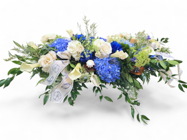 Nautical Centerpiece  in Spencer, MA | Appleblossoms Flowers, Gifts & More