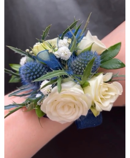 Navy White Blue Corsage