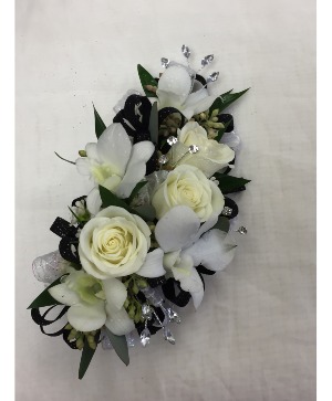 NC8 Spray Rose and Orchid Corsage 