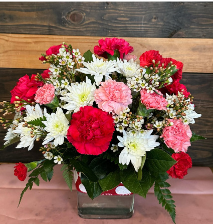 Simply Darling fresh flower arrangement