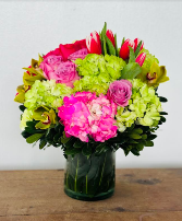 New Sensations Bouquet Arangement