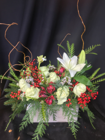 Northwest Winter Rectangle container in Longview, WA | Banda's Bouquets