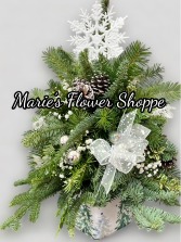 O' Christmas Tree 2023 Centerpiece