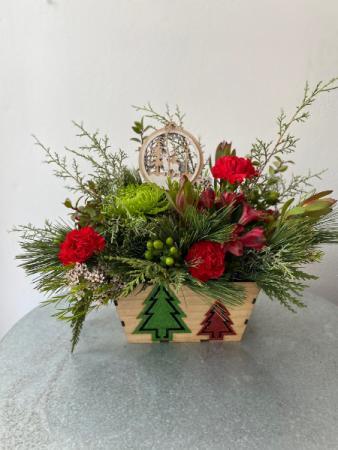 Oh Christmas Tree Centerpiece in La Grande, OR | FITZGERALD FLOWERS