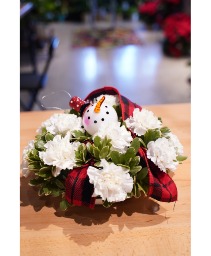 Oh No, Frosty!  Fun Centerpiece