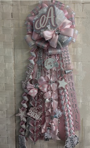 OINK, WHITE AND SILVER LARGE SINGLE MUM WITH FOOTBALL