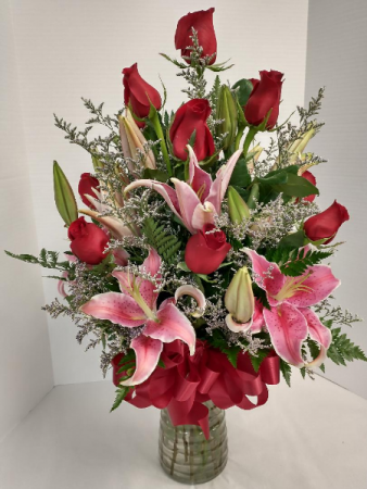 one dozen Ladies Favorite  Roses and Stargazers  Top Seller! in Olathe, KS | FLOWER MAN