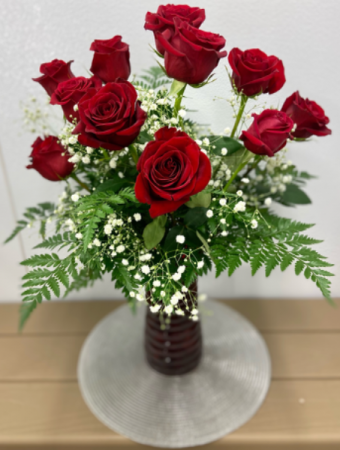 One Dozen Roses 2021 Vase