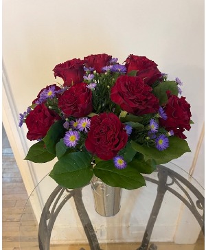 One dozen roses in french market tin 