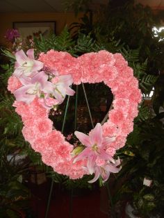 Open Heart w/Pink Carnation 