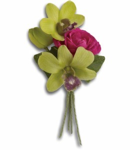 Chic & Stunning Boutonniere H2021A