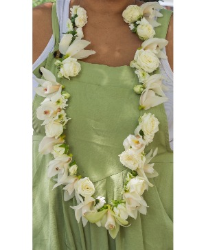 Orchid Lei - White 