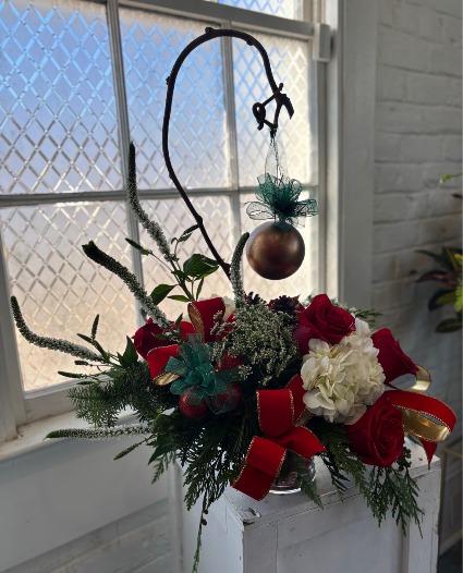 Ornamental Delights Centerpiece