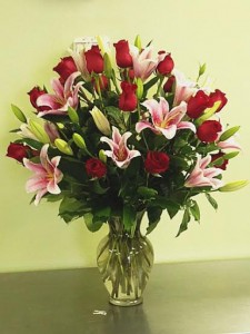 ROSES AND LILIES ARRANGEMENT LOVE AND ROMANCE
