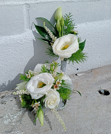 Other Floral Accessories in Glastonbury, CT | THE FLOWER DISTRICT Other Floral Accessories in Glastonbury, CT | THE FLOWER DISTRICT