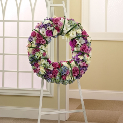 Our Circle Of Love Wreath SY123