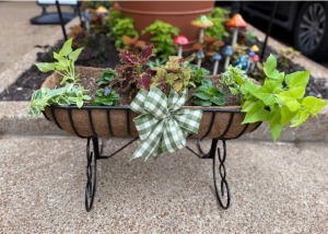 Outdoor Mixed Planter  