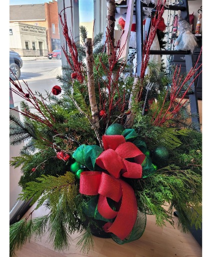 Outdoor Urn Christmas