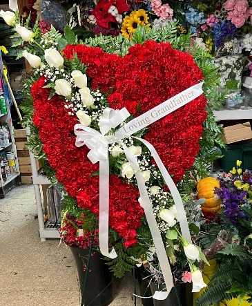 Outpour of Love  standing Heart   in Glen Burnie, MD | FORGET ME NOT FLOWERS AND GIFTS