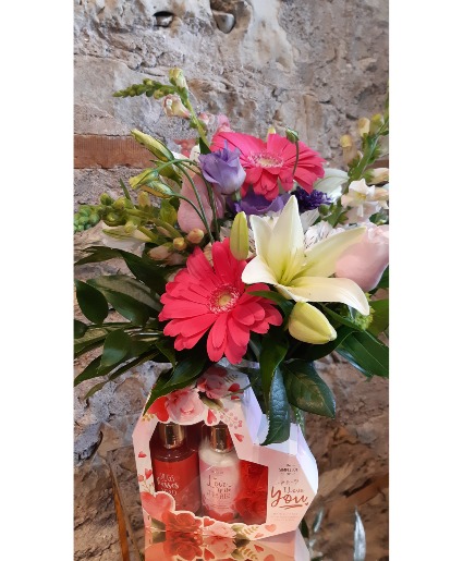 P.S. I Love You Arrangement and Gift Set 