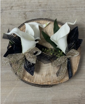 P100- Faux Calla Lilly w Black and Gold Corsage and Boutonniere set