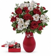 Pair Of Hearts Bouquet with chocolates Red