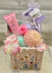Pamper Floral  Box