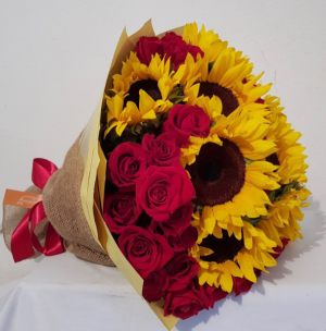 PASSION RED AND SUNFLOWERS! All occasions