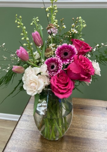 Passionate Pinks  in Southbury, CT | SOUTHBURY COUNTRY FLORIST