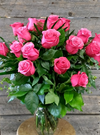 Passionate Pinks vase