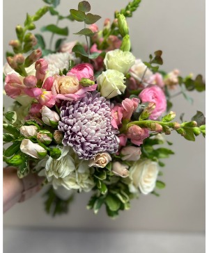 Pastel Handheld Bouquet 