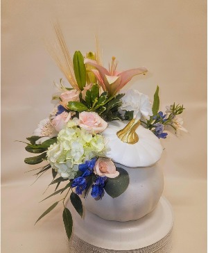 PASTEL PUMPKIN Fresh arrangement