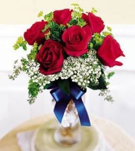 Patriotic rose arrangement