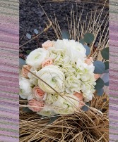 peach and creme wedding bouquet  