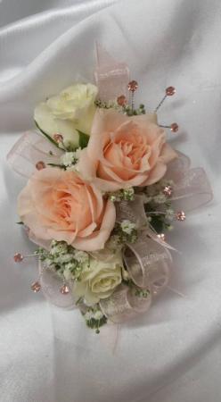 Peach and White Spray rose bling 