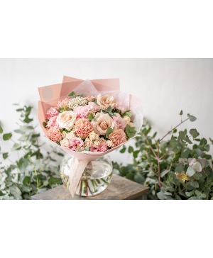 Peach Blush Elegance Roses