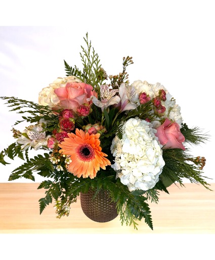 Peach Pop Vase Arrangement