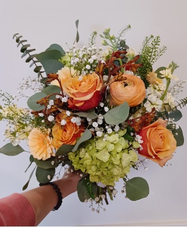 Peach Tones Wedding Bouquet in Owen Sound, ON | BLOEMERS FLOWERS & PLANTS