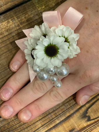 Pearled Blooming Ring 