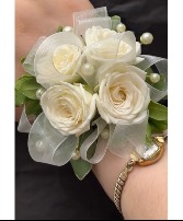 Pearly White Golds Corsage