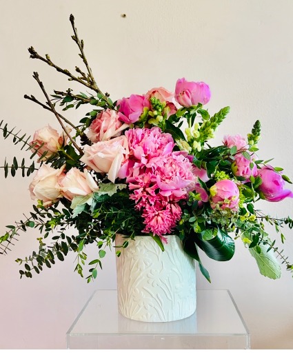 Peony Kiss Flower Arrangement