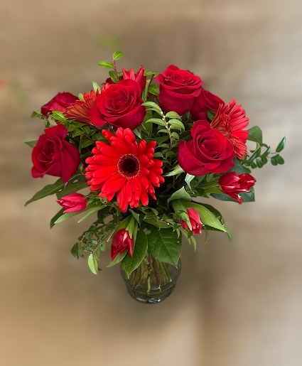 Perfect  Red Trio Vase Arrangement