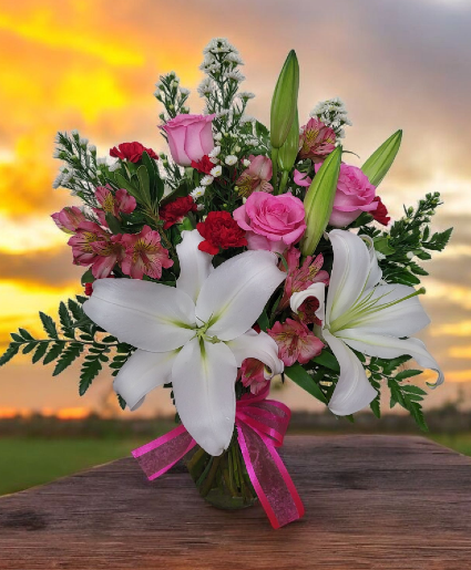 Perfectly Pink and White Bouquet FHF-ED922 Fresh Flower Vase Arrangement