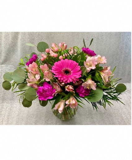 Perfectly Pink Vase arrangement